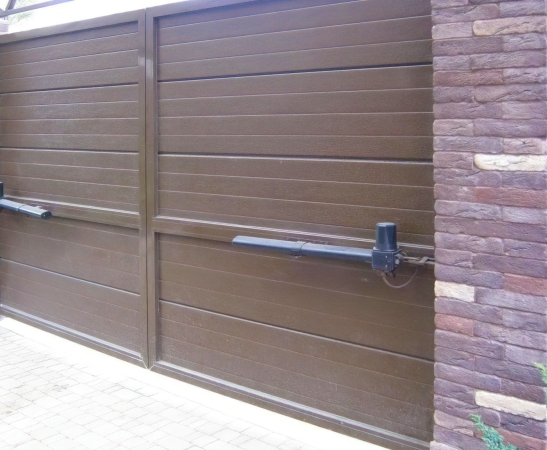 Автоматика для распашных ворот в Новороссийске